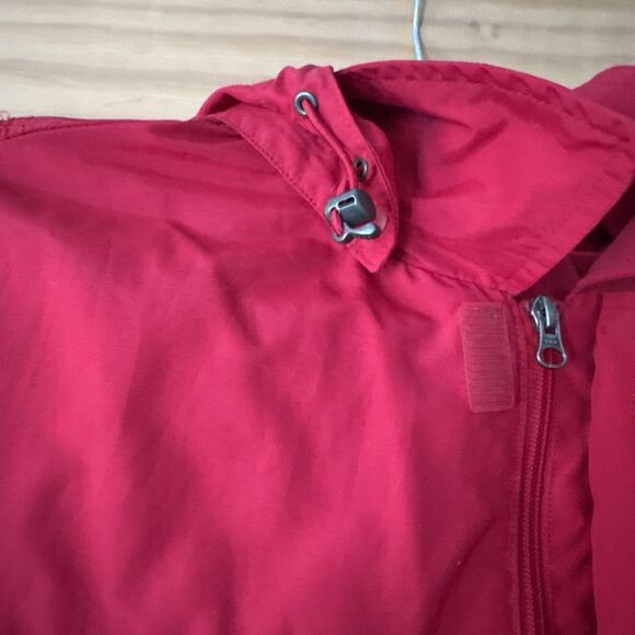Land's End Red Men’s Large (42-44) Nylon Windbreaker. - Picture 5 of 8